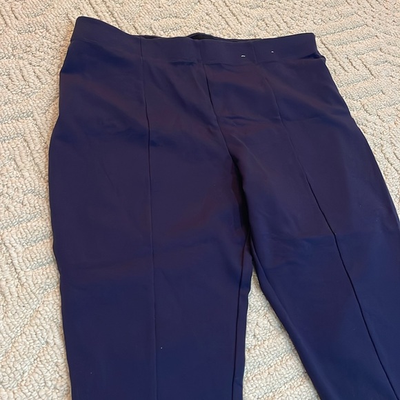 EUC 👖Navy blue dress slacks, front seams and bottom front slit EUC 1X 34 - Picture 2 of 6